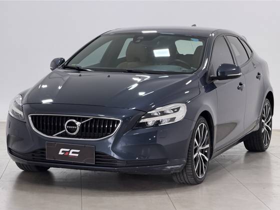 VOLVO V40 2.0 T4 MOMENTUM GASOLINA 4P AUTOMÁTICO VOLVO V40 2.0 T4 MOMENTUM GASOLINA 4P AUTOMÁTICO